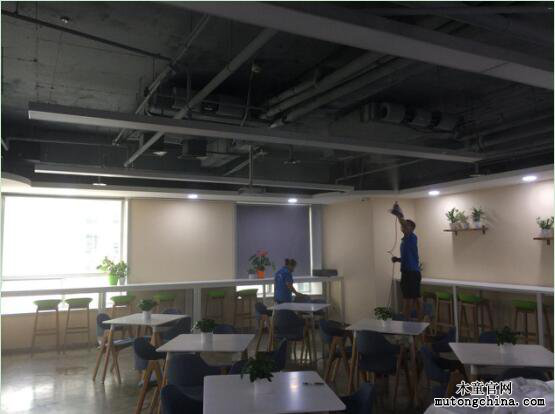 北京某品牌汽車金融公司室內(nèi)空氣檢測、裝修除甲醛案例 圖片75.png